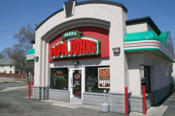 Papa John's Picks Hedge Fund Starboard Over Founder For Investment