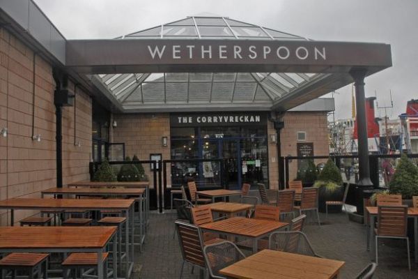 JD Wetherspoon Q1 Sales Rise