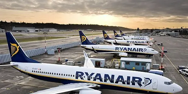 Ryanair Backs Mediator's Pay Plan For Irish Pilots