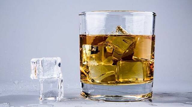 Number Of Visitors To Irish Whiskey Distilleries Rose 10.5% Last Year