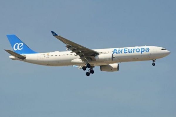 Aer Lingus Owner IAG Reportedly Agrees To Buy Air Europa For €500m