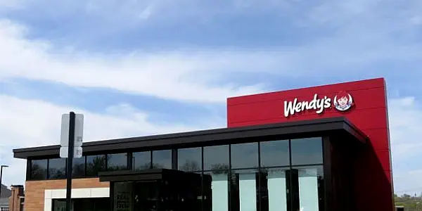 Wendy's Beats Estimates For Quarterly Results; McDonald's Franchise Settles Workers' COVID-19 Lawsuit; McDonald's To Require Its US Office Workers To Get Vaccinated