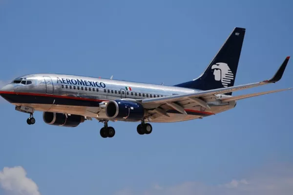 Aeromexico Shares Rise More Than 22% After Restructuring Deals