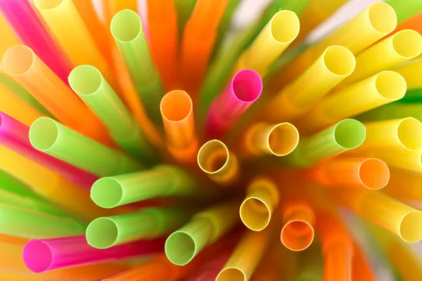 Drinks Firms Spooked As India Refuses To Exempt Some Plastic Straws From Ban