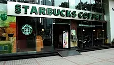 Starbucks Misses Sales Estimates On China COVID Curbs, Suspends Guidance