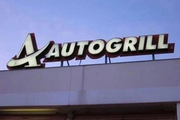 Italy's Autogrill Sees €3.7bn In Sales This Year