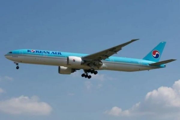 South Korea Gives Conditional Nod To Korean Air's Asiana Airlines Purchase