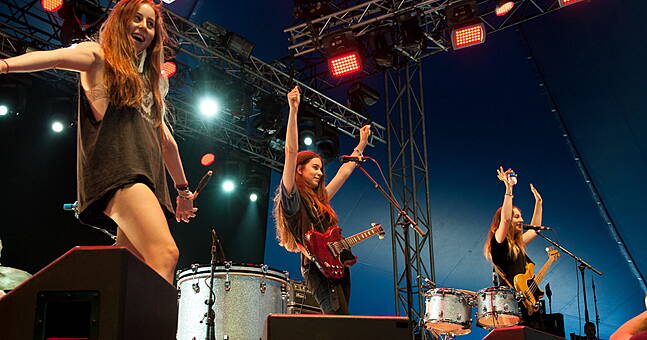 HAIM announce fourth album I Quit during LA show | Hotpress
