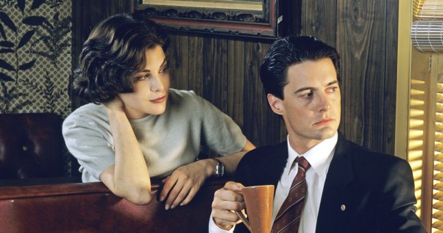 Kyle Maclachlan Hosts Watch Party Of Twin Peaks Pilot For 30th Anniversary Hotpress