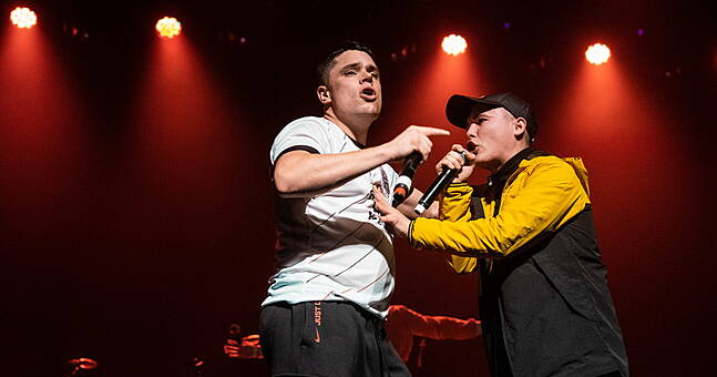 Kneecap announce 3Olympia Theatre headline show - Vimarsana News