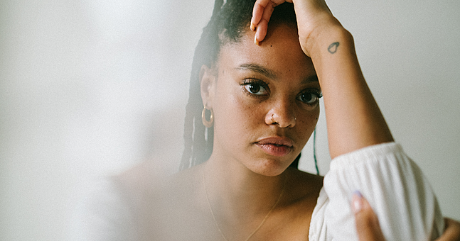 Irish R&B artist Shiv signs record deal with Warner Music Ireland - Vimarsana News