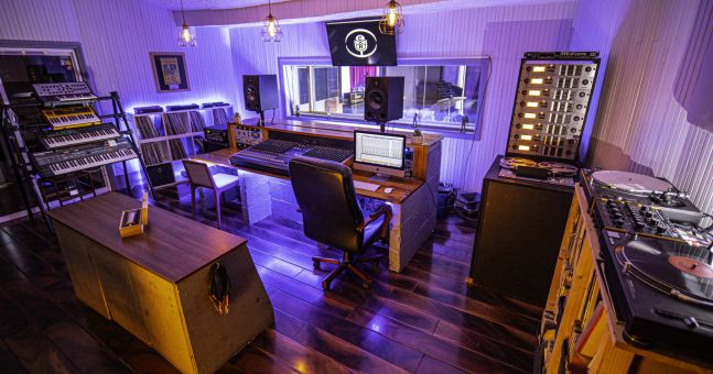 Crossroads Recording Studio: A Haven Of Creativity In An Idyllic ...