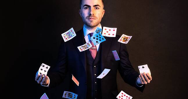 Irish magician Jamie Skelton: 