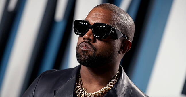 Kanye West and Bianca Censori "no longer welcome" on Venetian boats after indecent exposure incident - Vimarsana News
