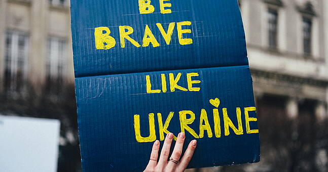 Ukrainian actor viciously attacked after performance in the Abbey Theatre - Vimarsana News