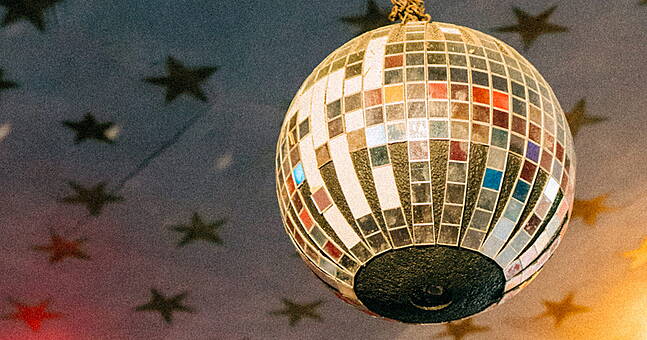 Album Review: Ultan Conlon, The Starlight Ballroom - Vimarsana News