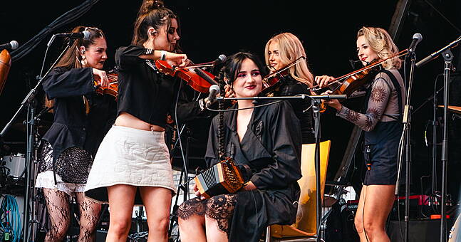 BIIRD perform at Derry Girls star Saoirse-Monica Jackson's wedding ...