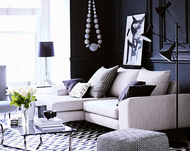Monochrome your home: 12 items under €20