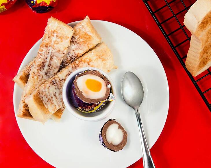 The Creme Egg Cafe is coming back to Dublin next week!