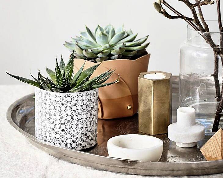 5 easy ways to style your coffee table to impress guests