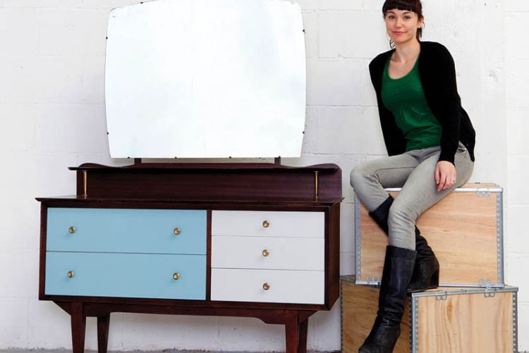 How to: revinvent & upcycle a mid-century dressing table