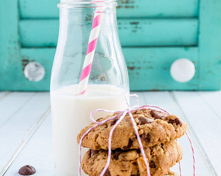 These chocolate chip cookies are sugar AND gluten free...