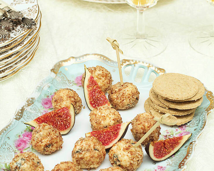 A Seasonal Soirée: Blue cheese & pecan truffles with figs