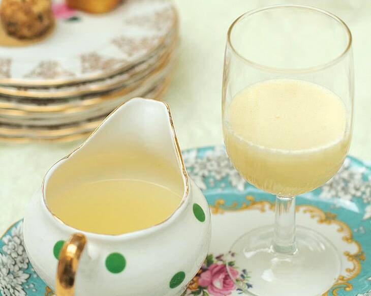 A Seasonal Soirée: Snowy snowball