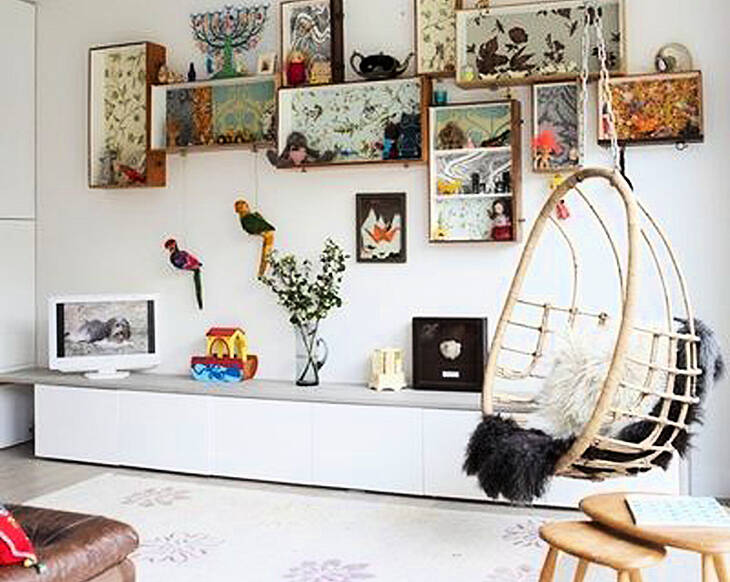Re-invent old drawers into wall shelves