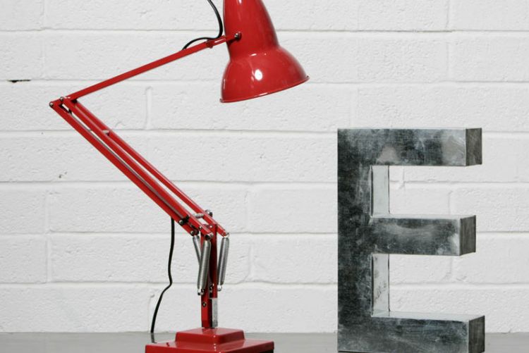 9 industrial lights, lamps and pendants