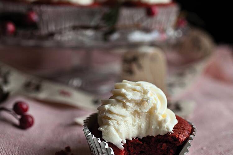 Sweet Treats: Sophie Kooks' Red Velvet Cupcakes