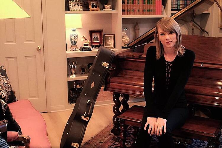 13 THINGS WE'RE OBSESSED WITH IN TAYLOR SWIFT'S HOUSE