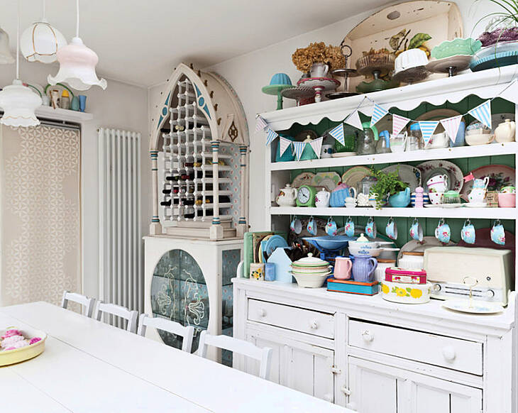 Inside Sharon Hearne-Smith’s 1950s-style kitchen