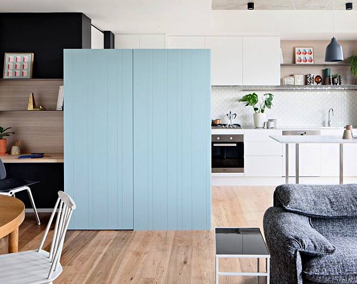 Five rooms in one: a beautiful lesson in laying out a studio apartment