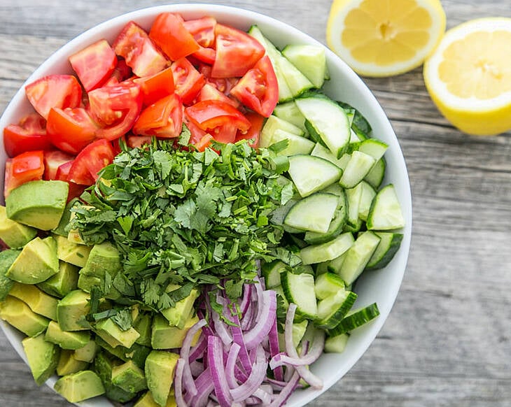 Pinterest is going mad for this super simple, delicious sounding detox salad recipe