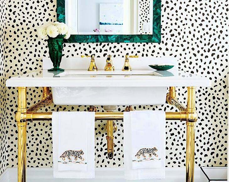 17 times that wallpaper in a bathroom stole the show