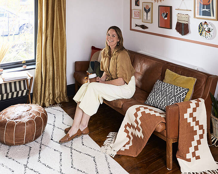 Discover Frieda Furlong’s DIY living room makeover using Crown Paint #BehindThePaint