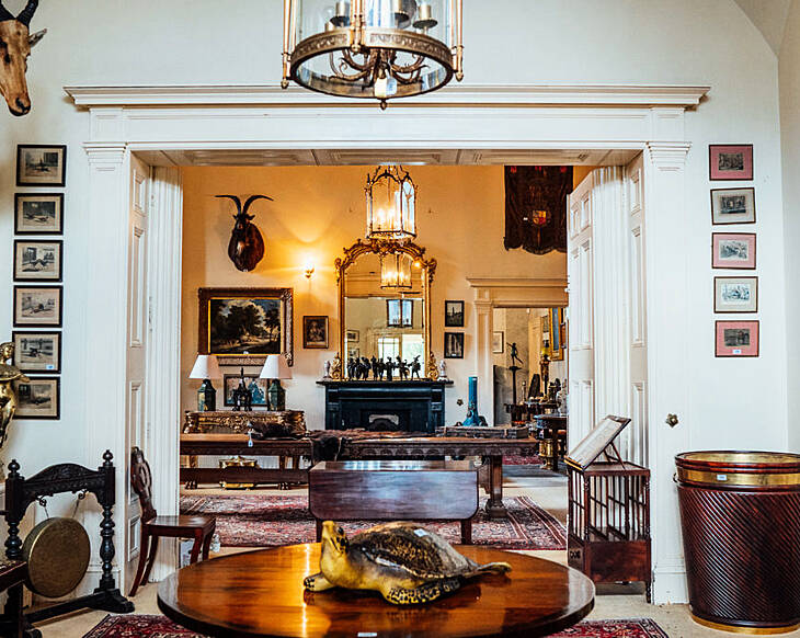9 key items not to miss at the Victor Mee Auctions Palace Collection sale, September 30th