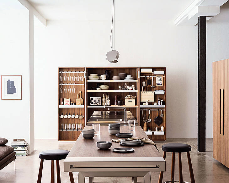 Store & order: 11 ways to help craft the clutter