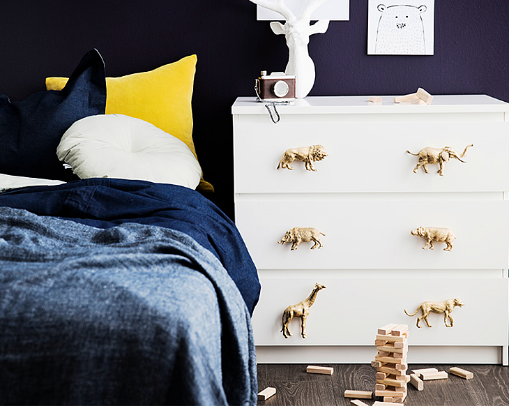 Gold drawer handles: a cute DIY project for the weekend