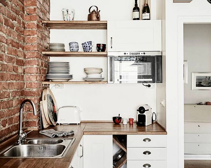 10 ways to make your small kitchen look bigger