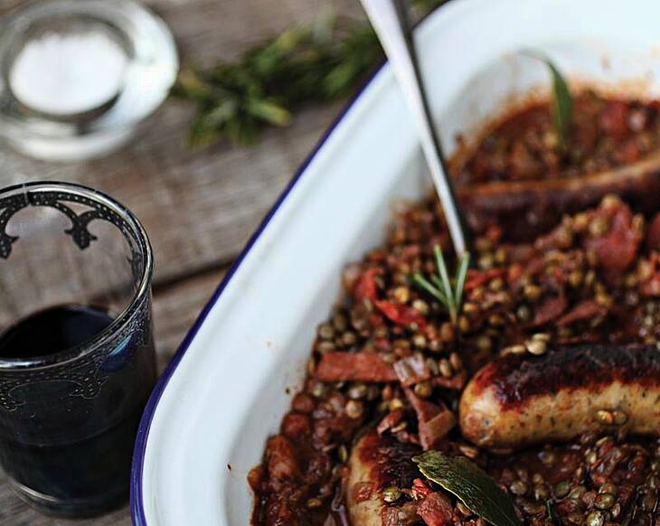 Winter Warmers: Sausages & Lentils with Baby Leaf Salad & Honey Mustard Dressing