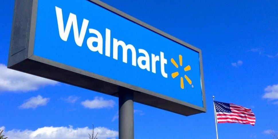 Walmart bans woman after she w...