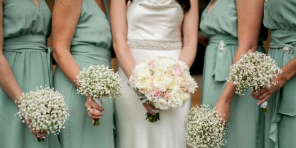 Bride makes her bridesmaids si...