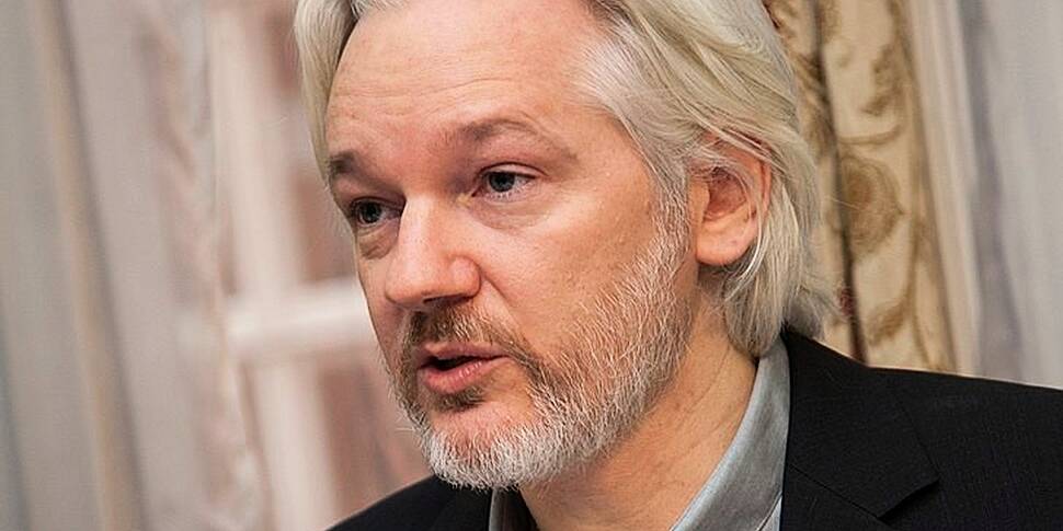 Sweden drops Julian Assange ra...