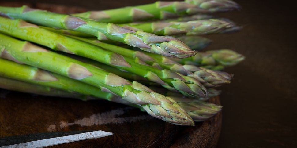 A psychic uses asparagus to ma...