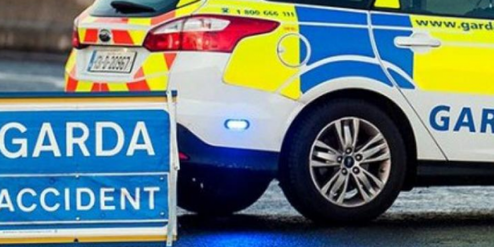 Man killed in Offaly road cras...