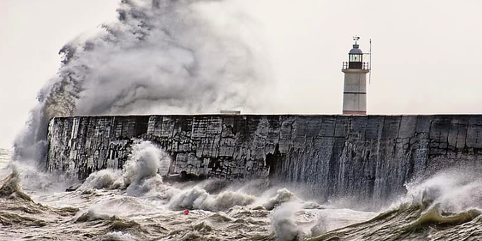 Met Éireann issues orange warn...