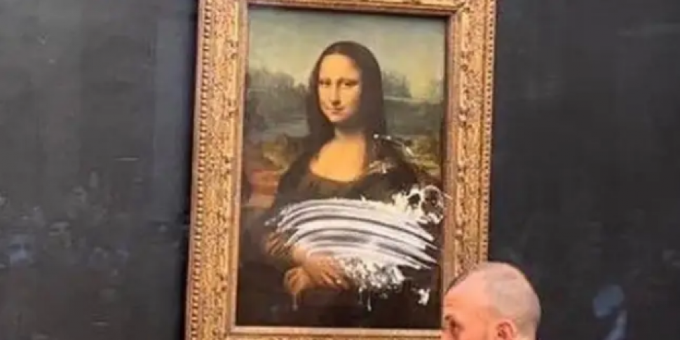 The Mona Lisa gets smeared in...