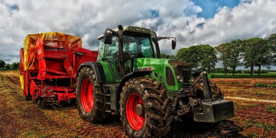 Thousands attend ploughing cha...